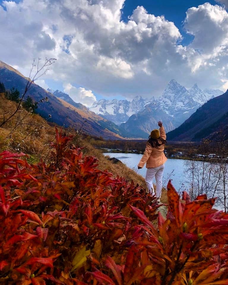Jeep tours in Dombai