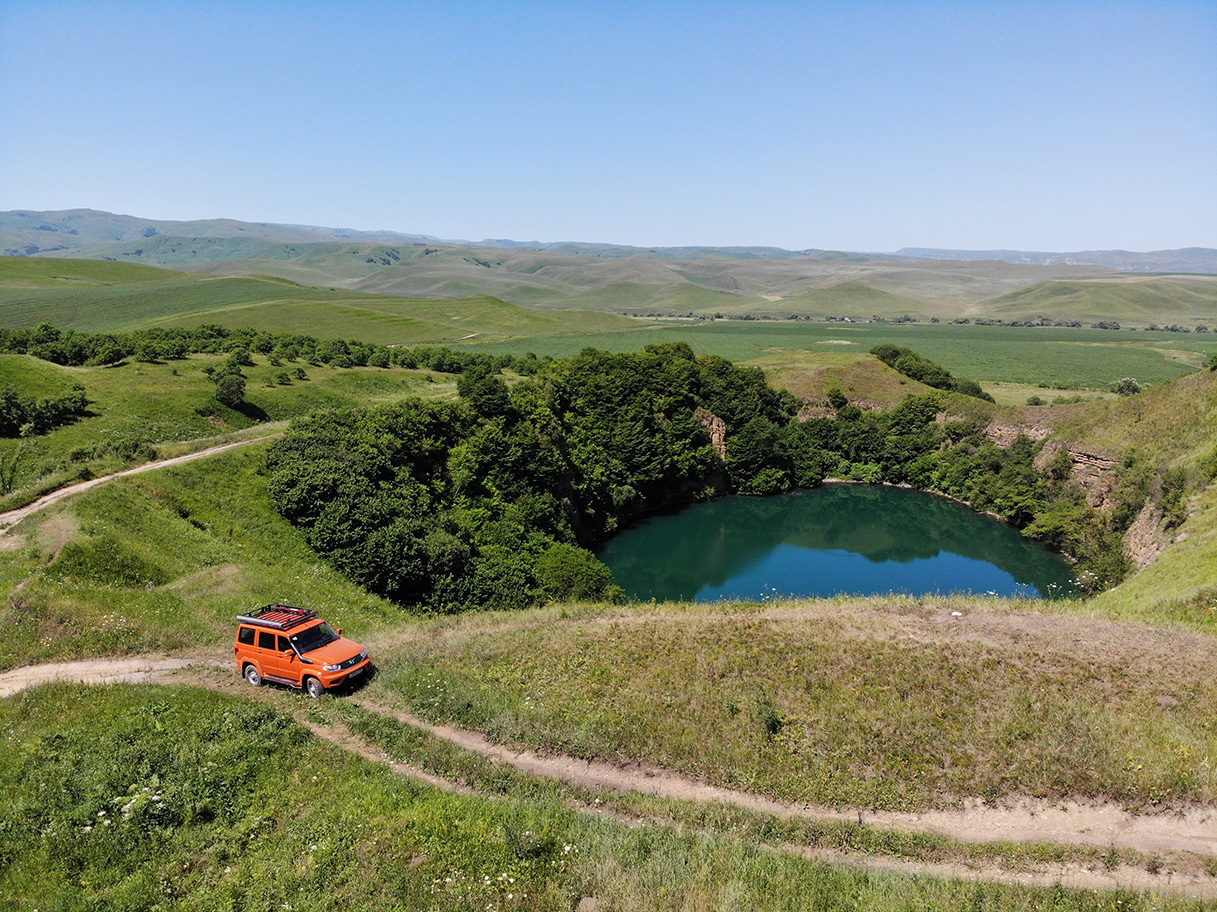 Lake Shadkhurey and Khabaz waterfalls - Expedition photo 1