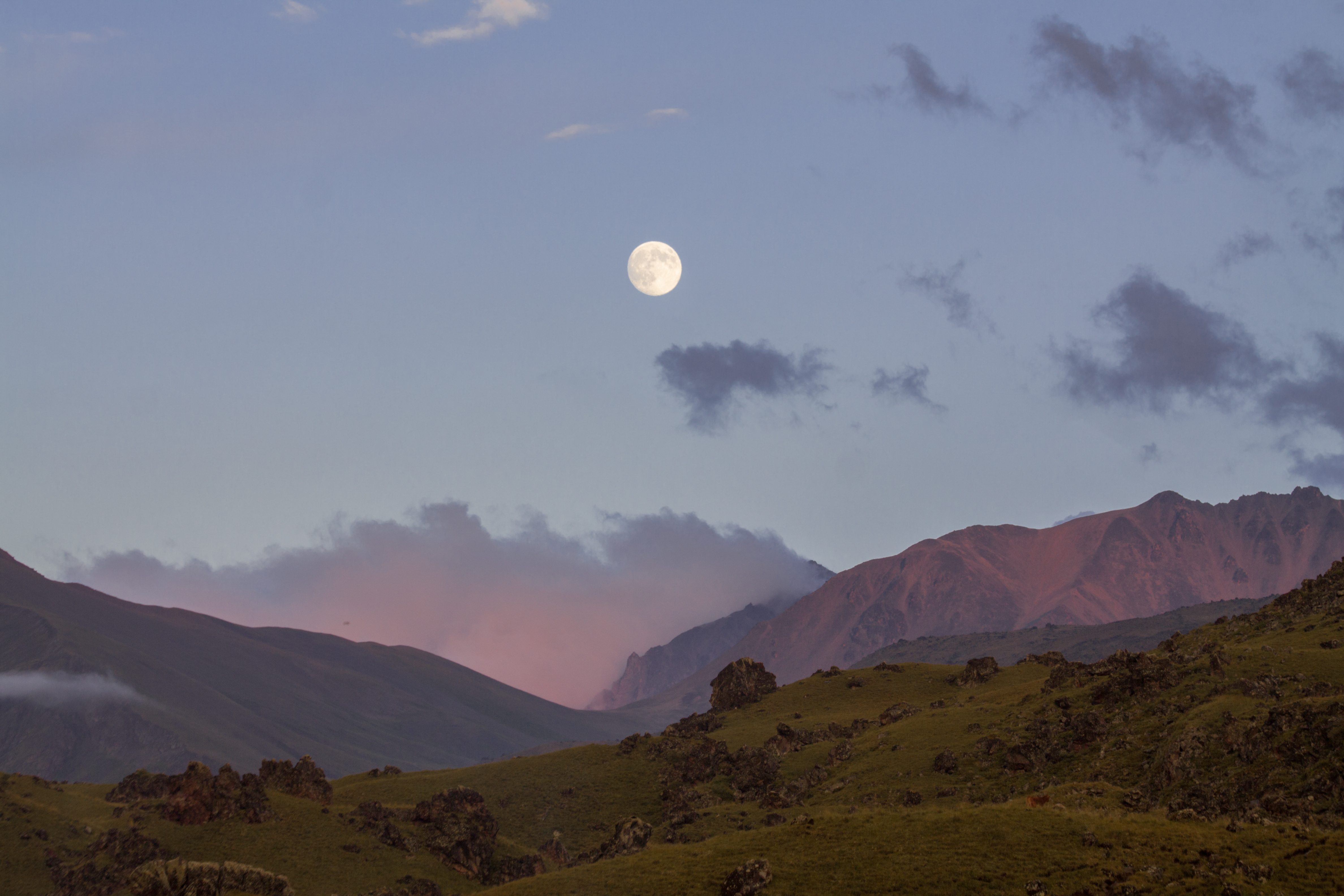 Treks in North Elbrus - Tract Djily-su and Summit camp 3800