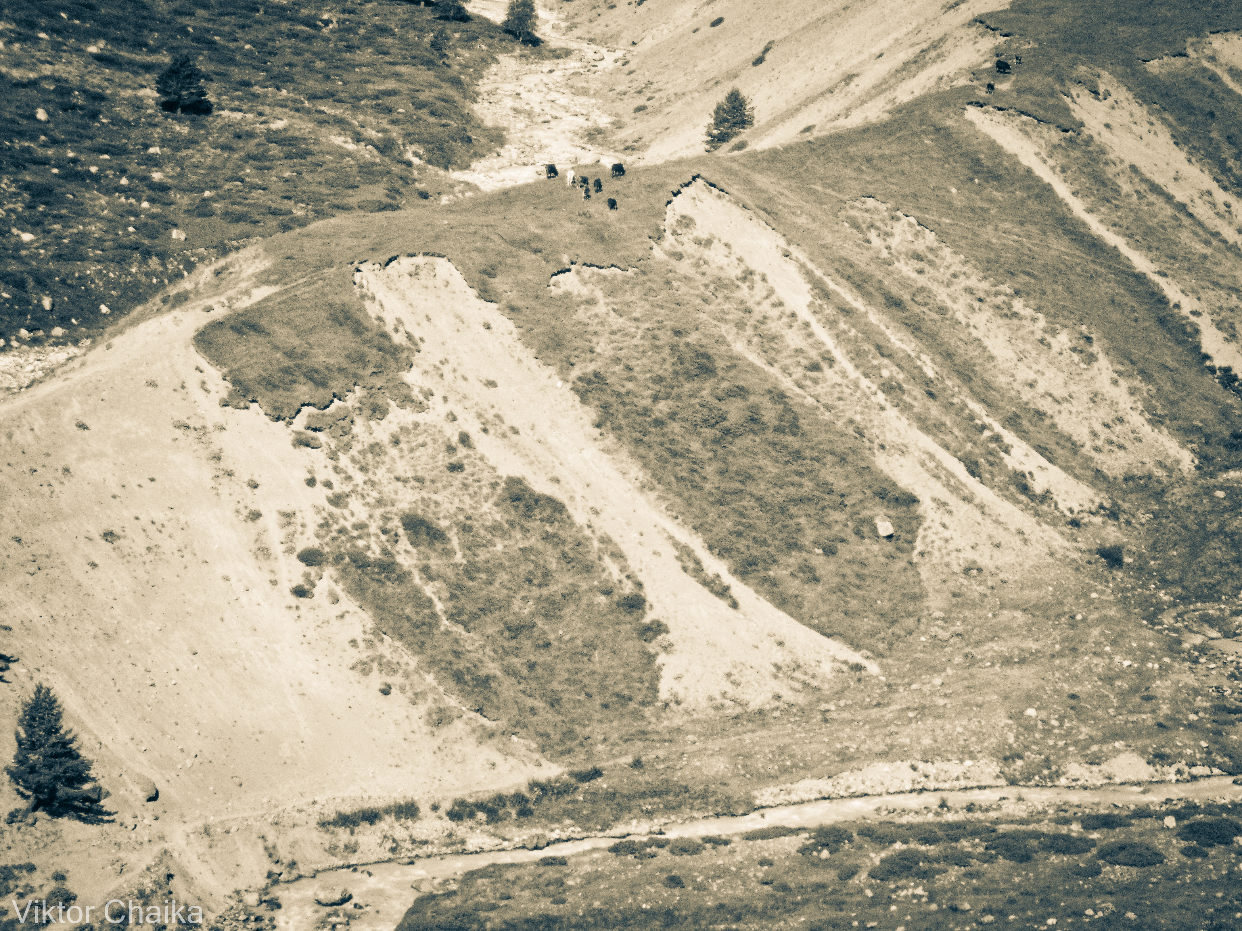 Two-day trekking in Irik-chat gorge - Elbrus South side - Expedition photo 9