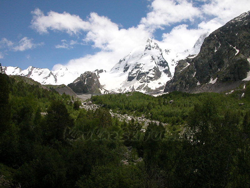 Valley Adyl-Su - glade Green-Hotel, pass VCSPS, Shkhelda gorge - Expedition photo 3