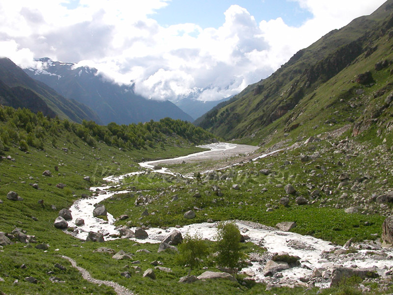 Valley Adyl-Su - glade Green-Hotel, pass VCSPS, Shkhelda gorge - Expedition photo 6