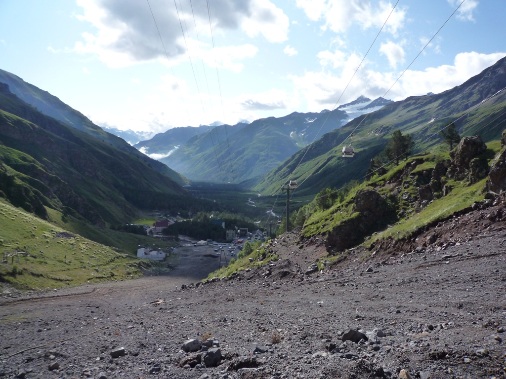 Route to Azau gorge - glaciers, waterfalls, lakes and passes - Expedition photo 5