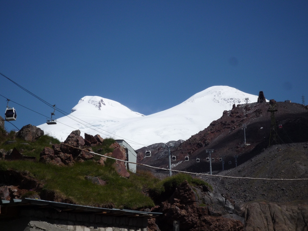 Route to Azau gorge - glaciers, waterfalls, lakes and passes - Expedition photo 11