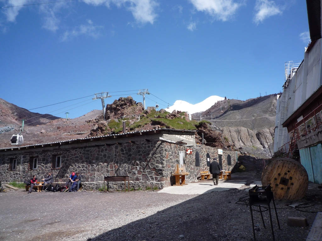 Route to Azau gorge - glaciers, waterfalls, lakes and passes - Expedition photo 12